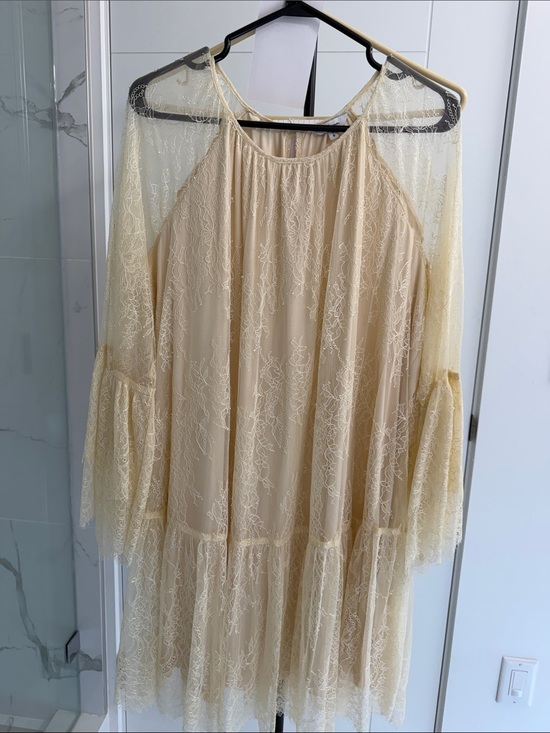 Reitmans Dresses & Skirts - Reitmans Lace Overlay Dress in Soft Cream 27”pp/36”L Very Soft